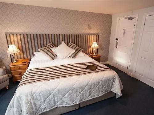 Ellerby Country Inn 2*,