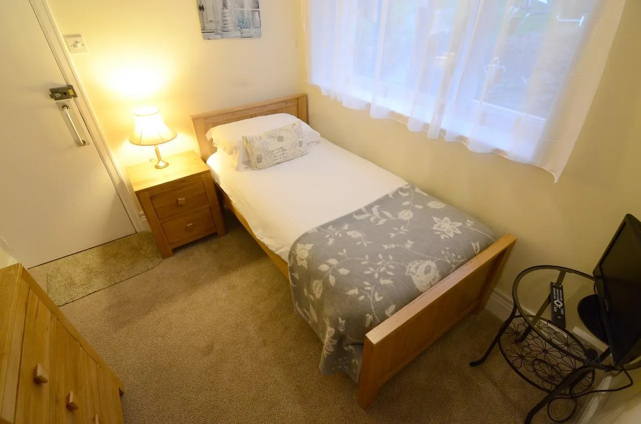 Ellerby Country Inn 2*,  United Kingdom